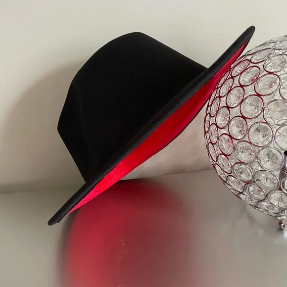 Black/Red Fedora - Picture 9 of 10